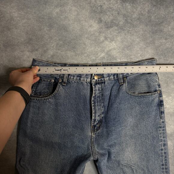 Vintage Levi’s 501 Men’s Jeans Size 40 Fits 35x30 Blue Wash Denim Made in USA - Picture 12 of 16